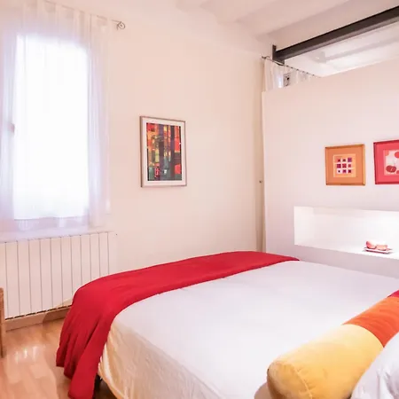 El Born - Ciutat Vella - Port 5 Pax 2 Bedrooms Apartment