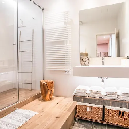 Apartment El Born - Ciutat Vella - Port 5 Pax 2 Bedrooms *
