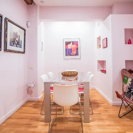 El Born - Ciutat Vella - Port 5 Pax 2 Bedrooms